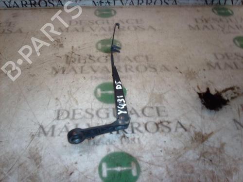 Used Front windshield wiper arm FIAT BRAVO I (182_) 1.4 (182.AA) (80 hp) 3755657