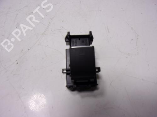 Used Right front window switch Right front window switch TOYOTA COROLLA Hatchback (_E21_, _EA1_, _EH1_) [2018-2026] 15907417 15907417