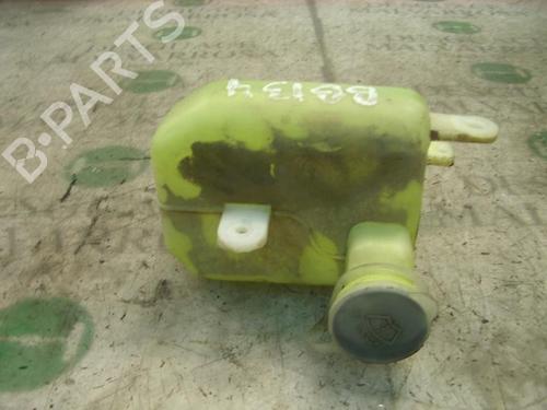 Used Windscreen washer tank KIA CARNIVAL I (UP, FL) 2.9 TDi (126 hp) 7409261