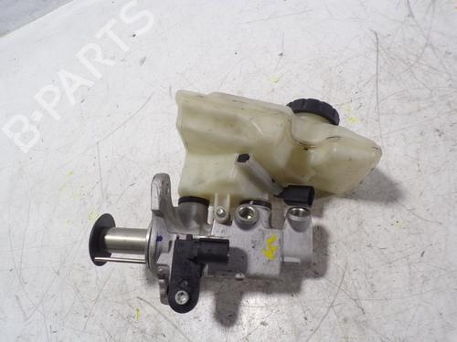 Used Brake master cylinder Brake master cylinder VW POLO VI (AW1, BZ1, AE1) 1.0 (75 hp) 9623405 9623405