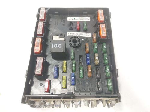 Used Fuse box Fuse box 39177067 39177067