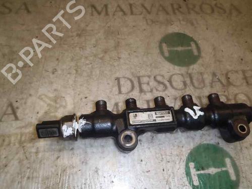 Used Injection rail CITROËN C4 Coupe (LA_) [2004-2013]  3797394