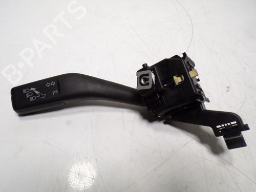 Used Steering column stalk VW GOLF VI (5K1) 1.6 TDI (105 hp) 13507459
