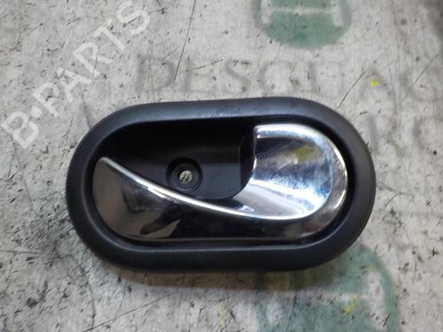 Used Front right interior door handle Front right interior door handle DACIA DUSTER (HS_) 1.5 dCi (109 hp) 3849895 3849895