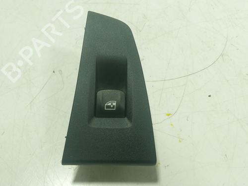 Venstre bagtil elrude kontakt BMW 1 (F40) 118 d (150 hp) 31148820