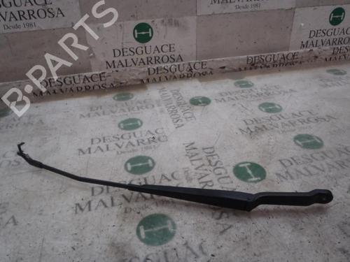 Used Front windshield wiper arm RENAULT ESPACE IV (JK0/1_) 2.2 dCi (JK0H) (150 hp) 3822503
