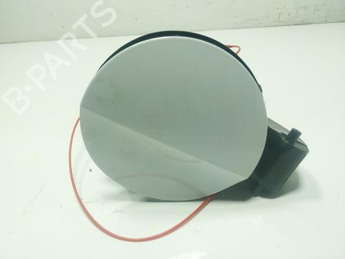 fuel-flap-audi-a1-8x1-8xk-8x0809907gru-8x0809906-2010-2011-2012-2013-2014-2015-2016-2017-2018-2019-18300357 main image