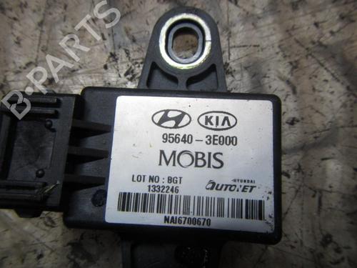 Electronic module KIA SORENTO I (JC) 2.5 CRDi 4WD | BP3837164M83 