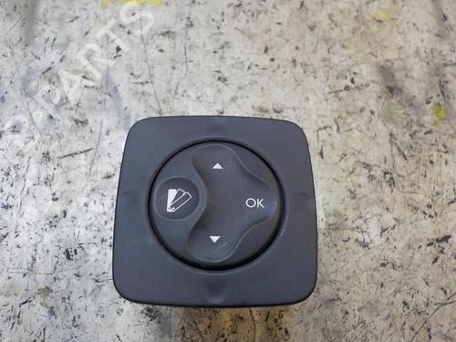 Used Electronic module Electronic module RENAULT SCÉNIC III (JZ0/1_) [2008-2016] 3850298 3850298