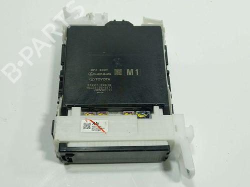 Used Fuse box Fuse box TOYOTA YARIS CROSS (MXP_) 1.5 Hybrid (MXPJ11) (131 hp) 39697436 39697436