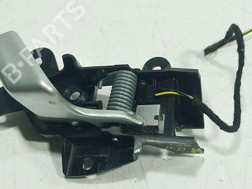 Used Front right interior door handle Front right interior door handle TESLA MODEL S (5YJS) P85 (421 hp) 39909617 39909617
