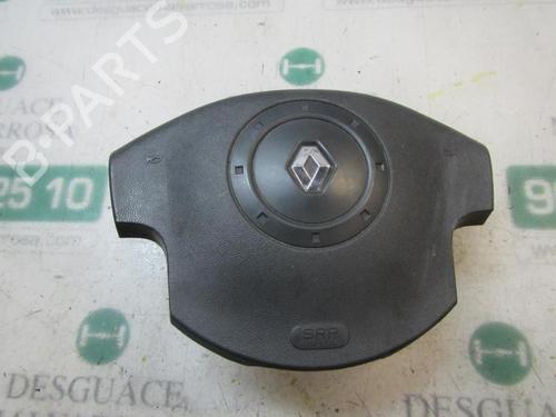 Used Driver airbag RENAULT SCÉNIC II (JM0/1_) 1.9 dCi (JM0G, JM12, JM1G, JM2C) (120 hp) 3879413