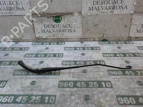 Used Front windshield wiper arm Front windshield wiper arm DACIA DOKKER MPV (KE_) 1.5 dCi (KEAJ, KEAH) (90 hp) 4000464 4000464