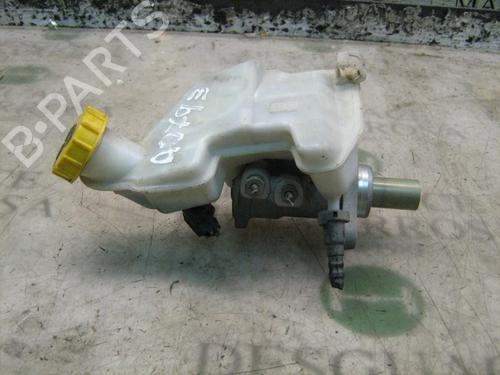 Used Brake master cylinder FORD FIESTA V (JH_, JD_) 1.4 TDCi (68 hp) 3737976