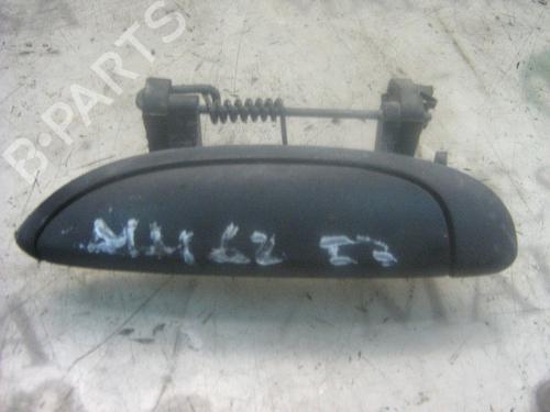 Used Front left exterior door handle RENAULT MEGANE I Coach (DA0/1_) 1.6 16V (DA0B, DA04, DA11) (107 hp) 3752597