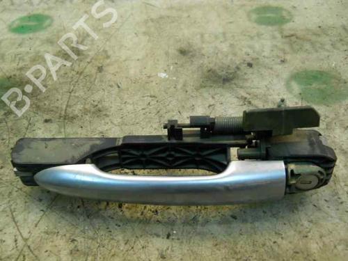 Used Front left exterior door handle RENAULT LAGUNA II (BG0/1_) [2001-2007]  3775149