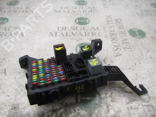 Used Fuse box Fuse box JAGUAR X-TYPE I (X400) 2.2 D (155 hp) 3829331 3829331