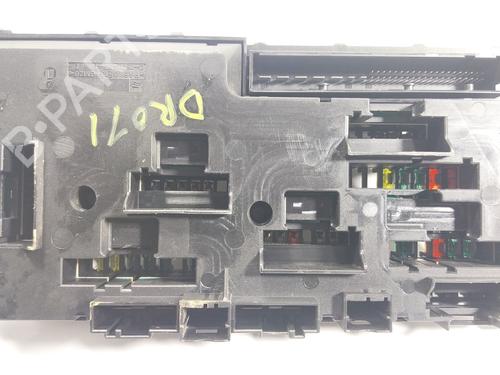 Fuse box BMW X3 (F25) sDrive 18 d | BP26963157E1 