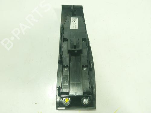 Left front window switch MAZDA 3 Hatchback (BP) 2.0 SKYACTIV-G M Hybrid | BP36564056I27 - Image 2