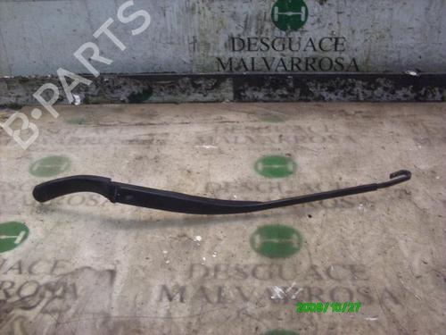 Used Front windshield wiper arm Front windshield wiper arm RENAULT LAGUNA II (BG0/1_) [2001-2007] 3741579 3741579