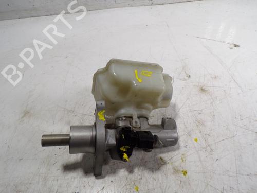 Used Brake master cylinder Brake master cylinder VW CADDY IV Box Body/MPV (SAA, SAH) 2.0 TDI (140 hp) 9624889 9624889
