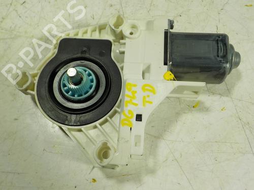 Used Right rear window motor Right rear window motor AUDI A1 Sportback (8XA, 8XF) 1.6 TDI (115 hp) 7460731 7460731