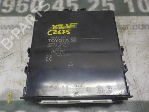 Used Comfort control module Comfort control module TOYOTA AURIS (_E18_) 1.8 Hybrid (ZWE186_, ZWE186R) (136 hp) 3863203 3863203