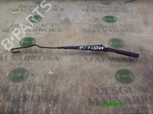 Used Front windshield wiper arm VW POLO (6N2) 1.4 (60 hp) 3782822
