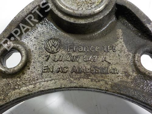 Querlenker rechts vorne VW TOUAREG (7LA, 7L6, 7L7) 3.0 V6 TDI | BP12468263M13 