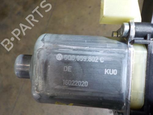 Right front window motor SEAT LEON (5F1) 1.5 TSI | BP13404729E20 