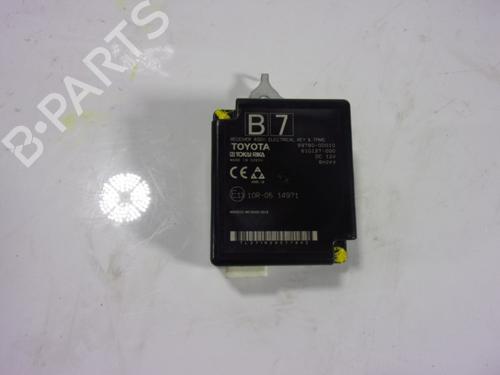 Used Electronic module Electronic module TOYOTA YARIS CROSS (MXP_) 1.5 Hybrid (MXPJ10) (116 hp) 11037376 11037376
