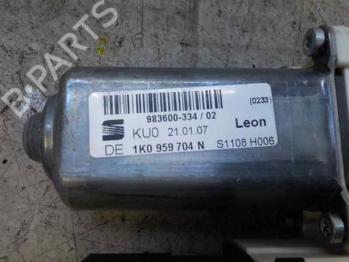Right rear window motor SEAT LEON (1P1)  | BP5880587E22 