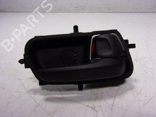 Front right interior door handle TOYOTA YARIS (_P21_, _PA1_, _PH1_) 1.5 Hybrid (MXPH11) 69273K0040