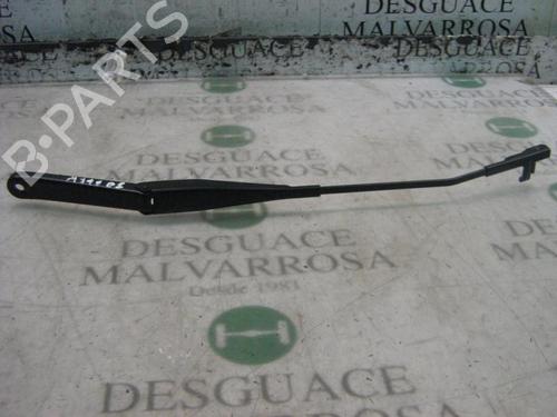 Used Front windshield wiper arm FORD FOCUS II (DA_, HCP, DP) 1.6 (100 hp) 3750742