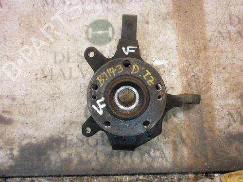 Used Left front steering knuckle RENAULT LAGUNA II (BG0/1_) [2001-2007]  3783176