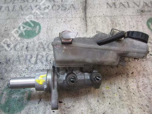 Used Brake master cylinder Brake master cylinder TOYOTA VERSO (_R2_) 2.0 D-4D (AUR20_, AUR20R) (126 hp) 3834458 3834458