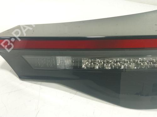 Used Right tailgate light Right tailgate light TOYOTA YARIS CROSS (MXP_) 1.5 Hybrid (MXPJ11) (131 hp) 32210593 32210593