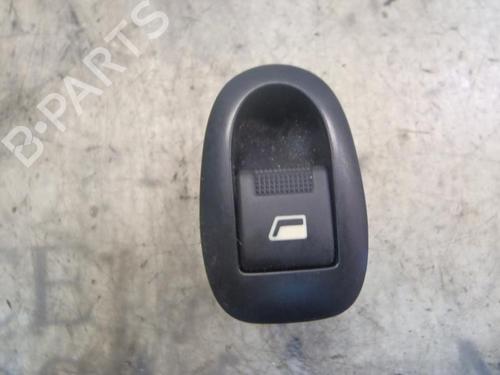 Venstre bagtil elrude kontakt Venstre bagtil elrude kontakt CITROËN C3 I (FC_, FN_) 1.4 HDi (68 hp) 3800007 3800007