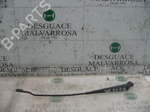 Used Front windshield wiper arm Front windshield wiper arm 3747426 3747426