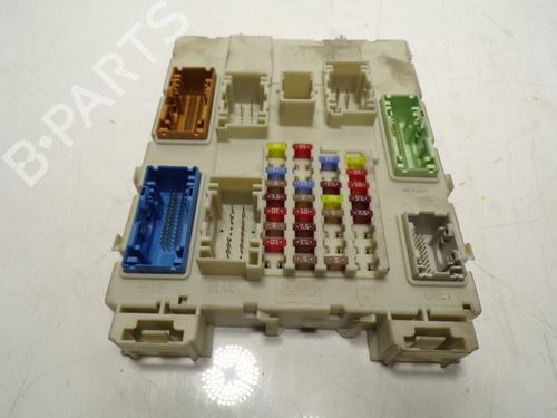 Used Fuse box Fuse box VOLVO V40 Hatchback (525) [2012-2019] 10375190 10375190