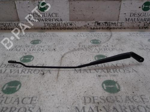 Used Front windshield wiper arm Front windshield wiper arm AUDI A3 (8L1) 1.9 TDI (100 hp) 3818745 3818745