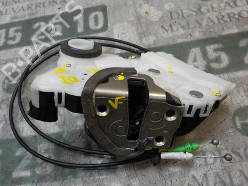 front-left-lock-toyota-yaris-_p1_-690400d140-1999-2000-2001-2002-2003-2004-2005-3863283 main image