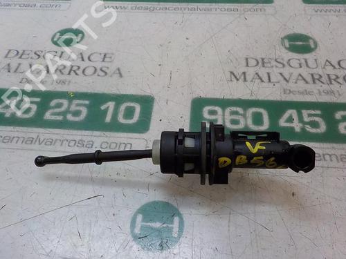 Used Clutch slave cylinder Clutch slave cylinder VW GOLF VI (5K1) 1.6 TDI (105 hp) 14281886 14281886