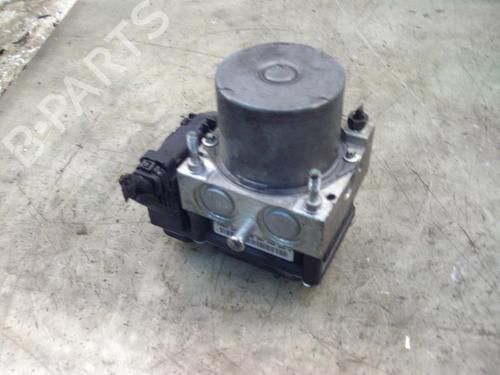 Used ABS pump NISSAN PRIMERA Hatchback (P12) [2002-2025]  3755292