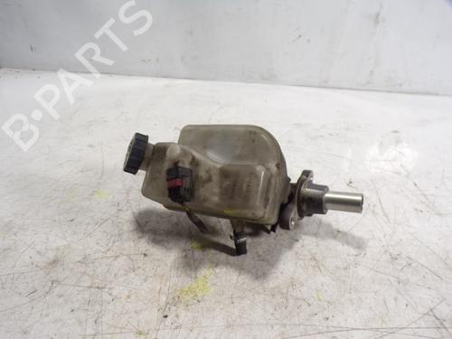Used Brake master cylinder Brake master cylinder FORD TRANSIT Van (FA_ _) [2006-2014] 7654782 7654782
