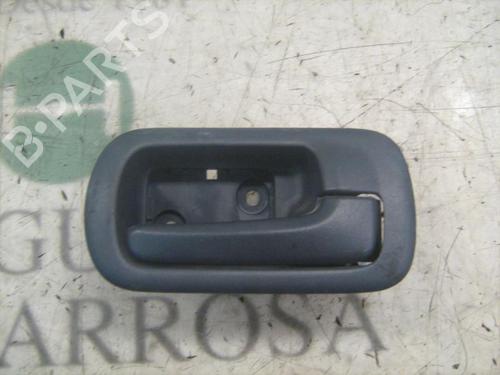 Used Front right interior door handle Front right interior door handle HONDA CIVIC VII Hatchback (EU, EP, EV) 1.6 i (EP2, EU8, EU6) (110 hp) 3786154 3786154
