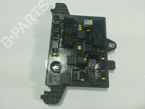 Used Fuse box Fuse box OPEL ASTRA J GTC 2.0 CDTI (08) (165 hp) 18152330 18152330