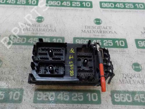 Fuse box OPEL ASTRA J (P10) 2.0 CDTI (68) | BP4766518E1 