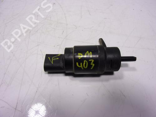 Used Washer pump Washer pump IVECO DAILY VI Van 33S13, 35S13, 35C13 (126 hp) 17024102 17024102