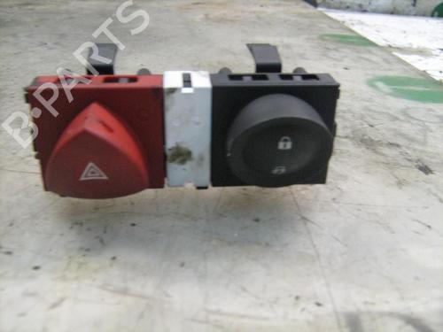 Advarselsbryter RENAULT MEGANE II (BM0/1_, CM0/1_) 1.5 dCi (BM02, BM13, BM2A, CM02, CM13) (101 hp) 3777223